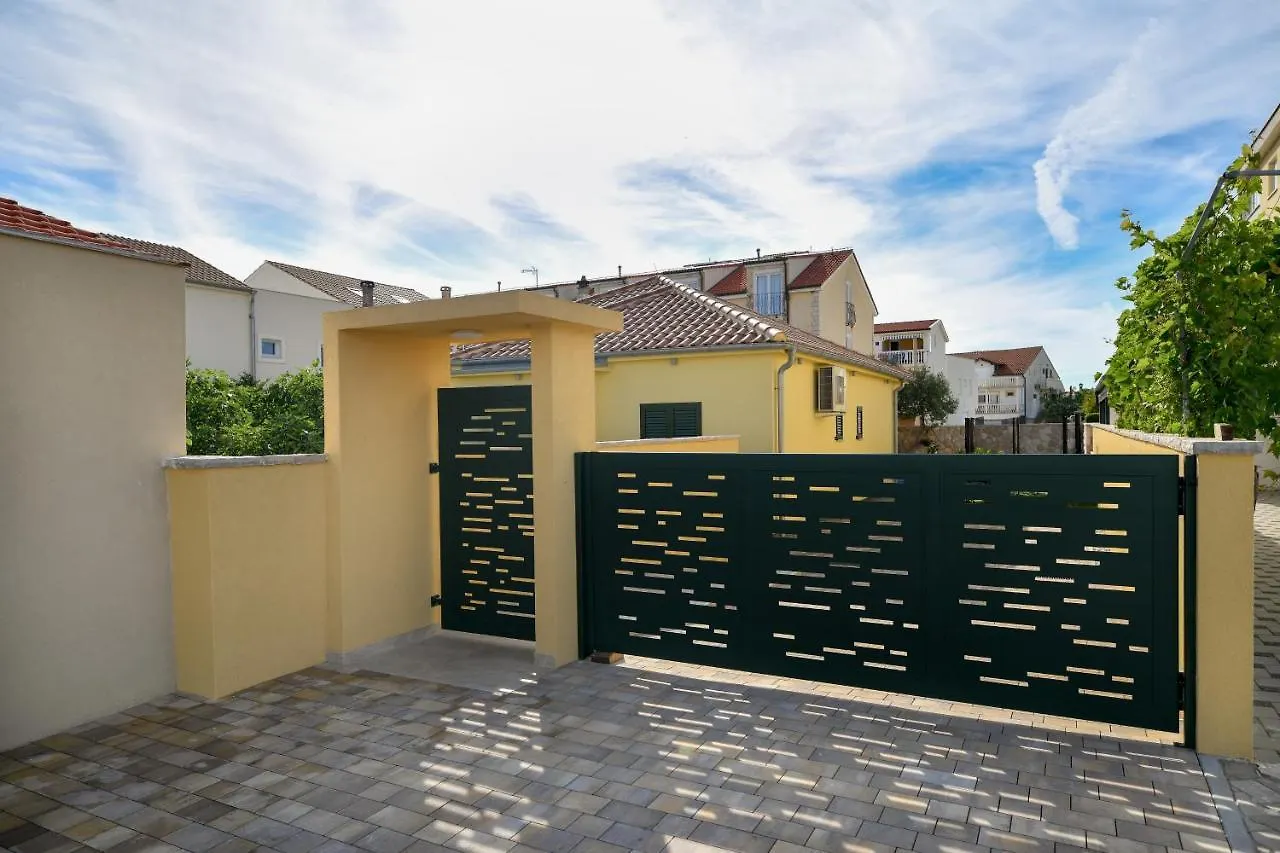Villa Kate Vrsi