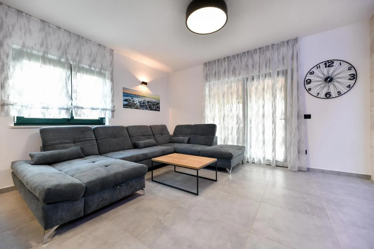 Villa Kate Vrsi Croatia