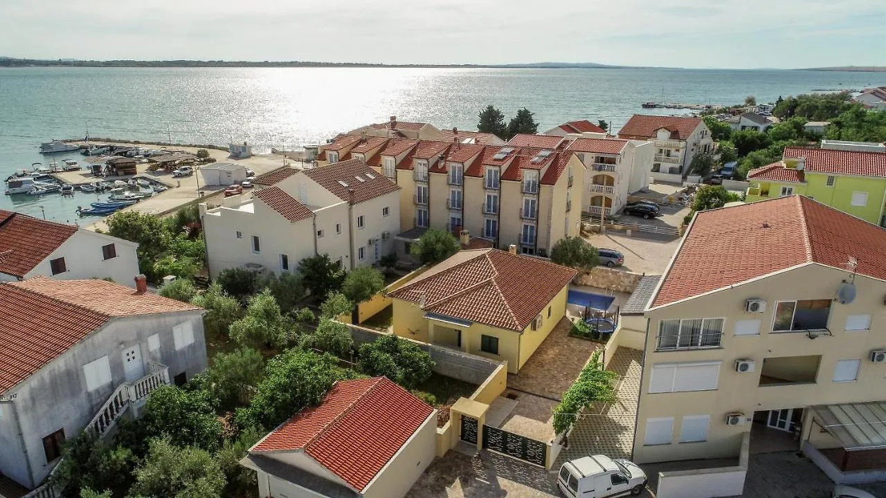 Villa Kate Vrsi Croatia